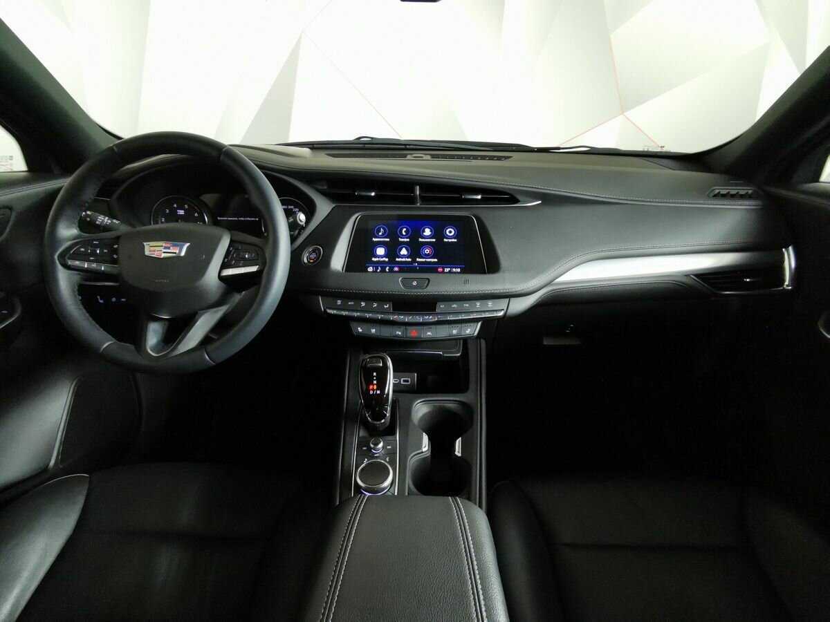 Cadillac XT4 с пробегом — 2020 год. Фото: #9