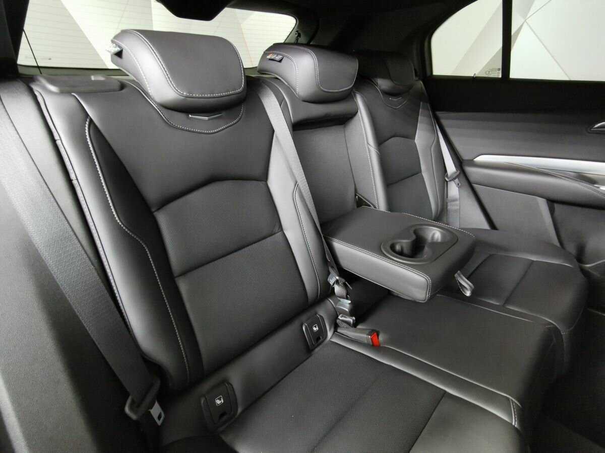 Cadillac XT4 с пробегом — 2020 год. Фото: #12