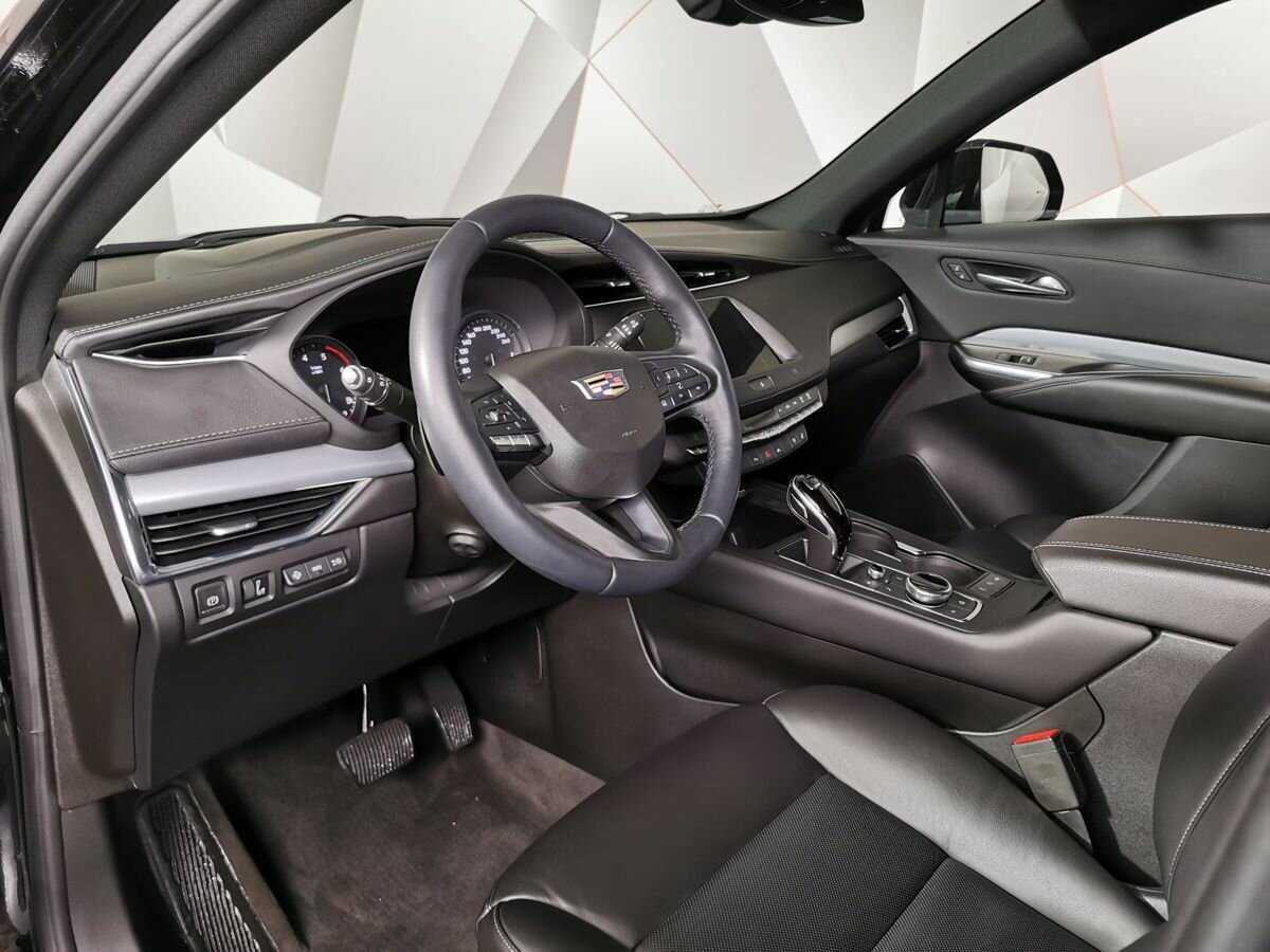 Cadillac XT4 с пробегом — 2020 год. Фото: #13