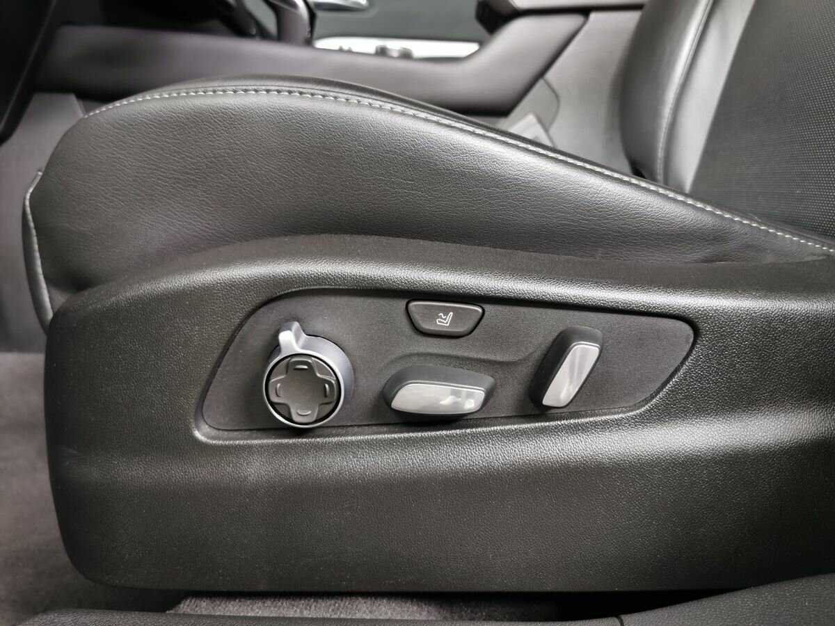 Cadillac XT4 с пробегом — 2020 год. Фото: #16