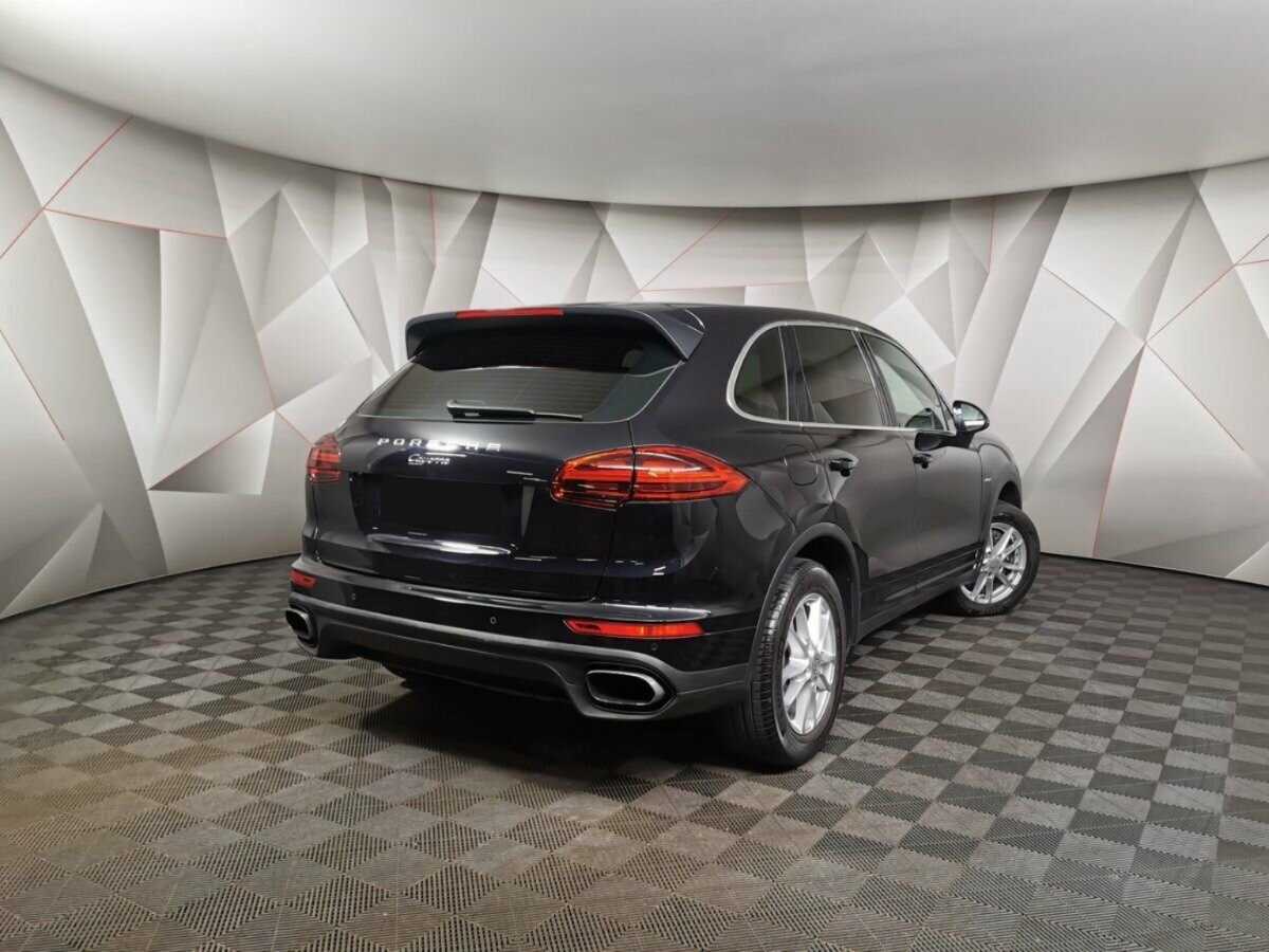 Porsche Cayenne с пробегом — 2015 год. Фото: #1