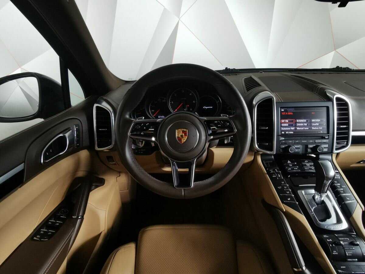 Porsche Cayenne с пробегом — 2015 год. Фото: #14