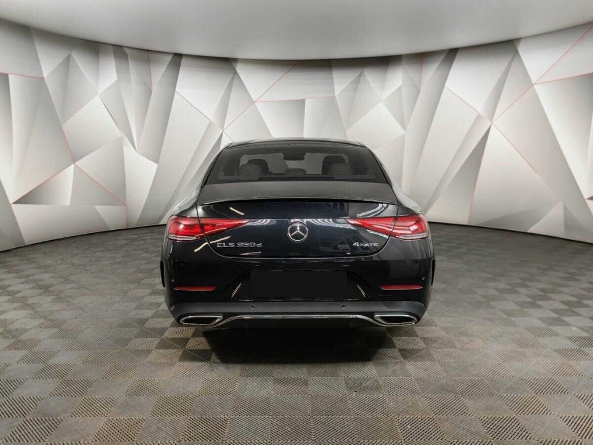 Mercedes-Benz CLS с пробегом — 2018 год. Фото: #7