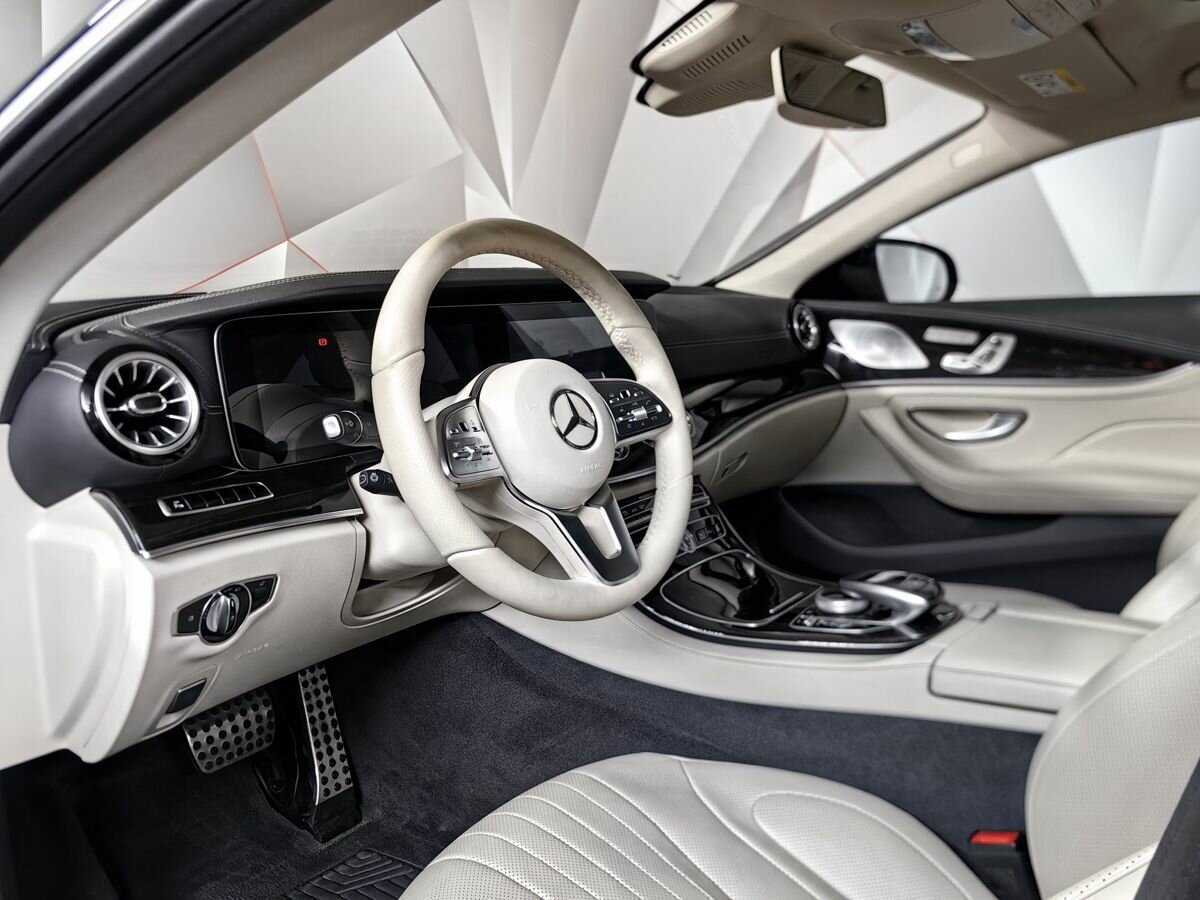 Mercedes-Benz CLS с пробегом — 2018 год. Фото: #13