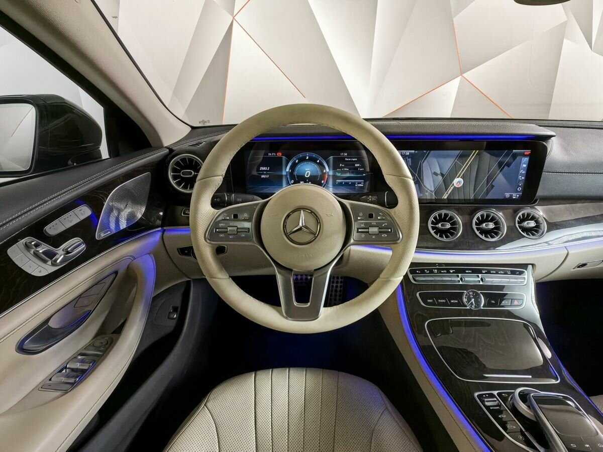 Mercedes-Benz CLS с пробегом — 2018 год. Фото: #14