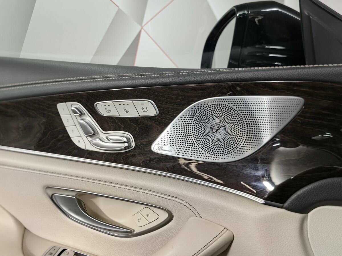 Mercedes-Benz CLS с пробегом — 2018 год. Фото: #18