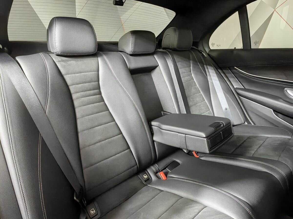 Mercedes-Benz E-Класс с пробегом — 2021 год. Фото: #12