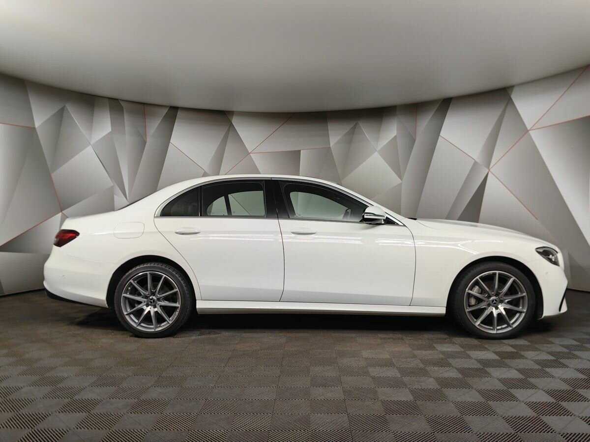 Mercedes-Benz E-Класс с пробегом — 2022 год. Фото: #5