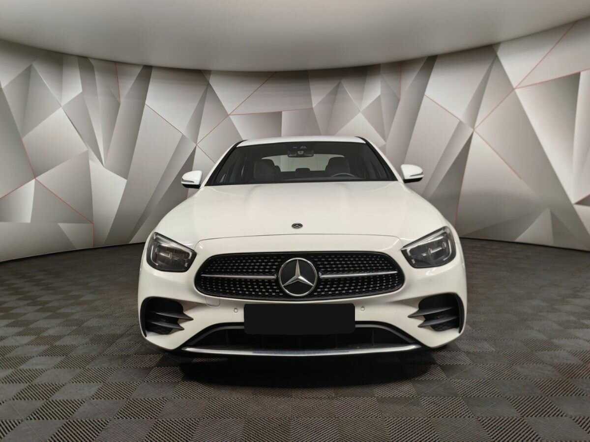 Mercedes-Benz E-Класс с пробегом — 2022 год. Фото: #6