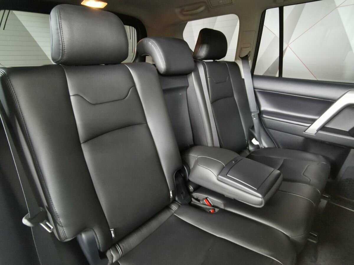 Toyota Land Cruiser Prado с пробегом — 2020 год. Фото: #12