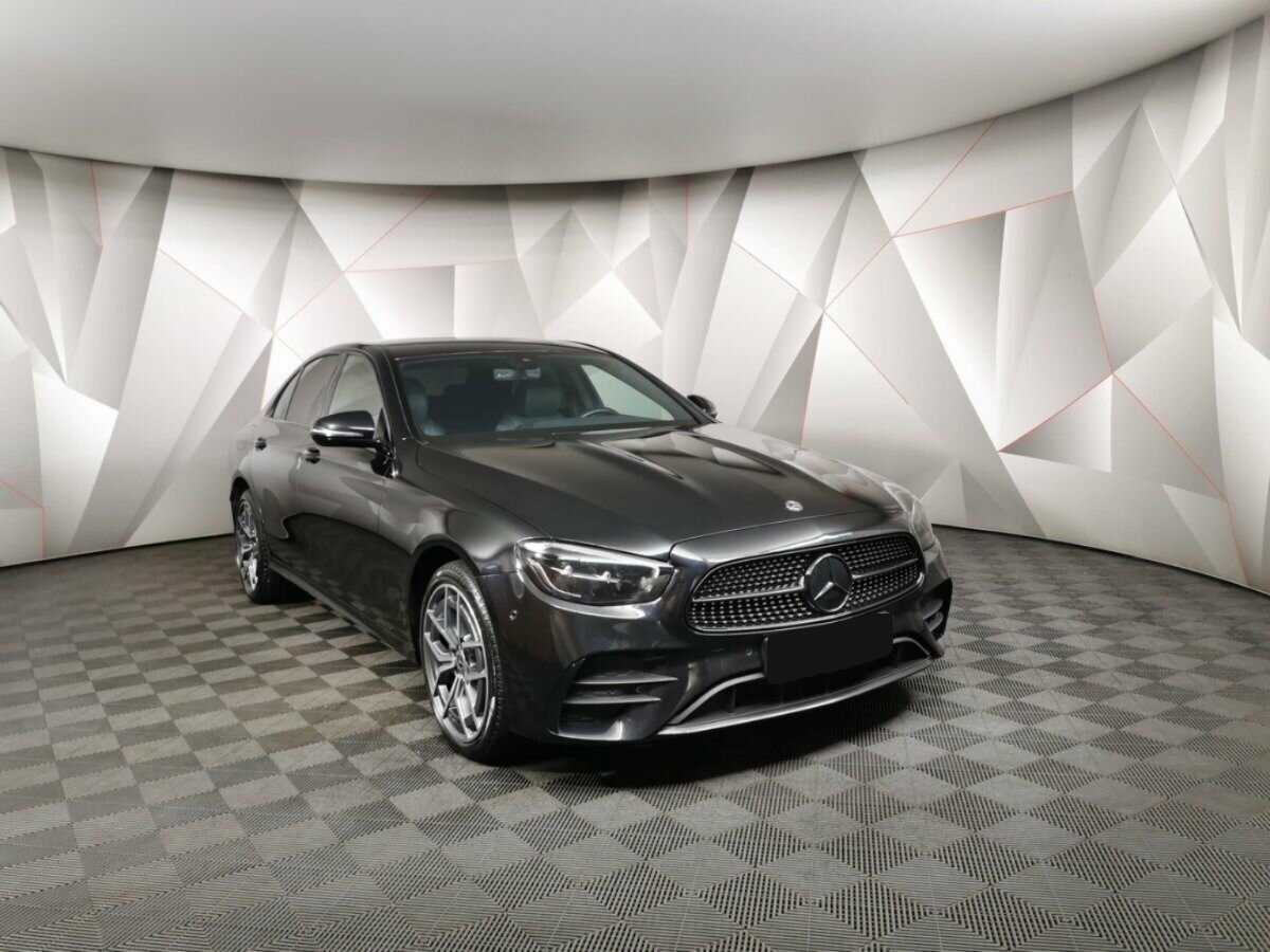 Mercedes-Benz E-Класс с пробегом — 2020 год. Фото: #1
