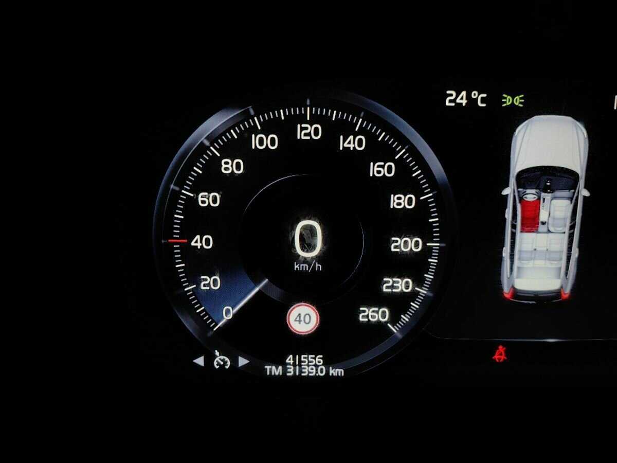 Volvo XC60 с пробегом — 2021 год. Фото: #15