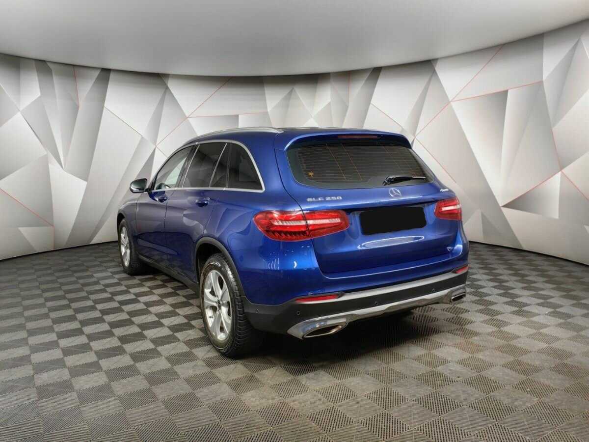 Mercedes-Benz GLC с пробегом — 2017 год. Фото: #3