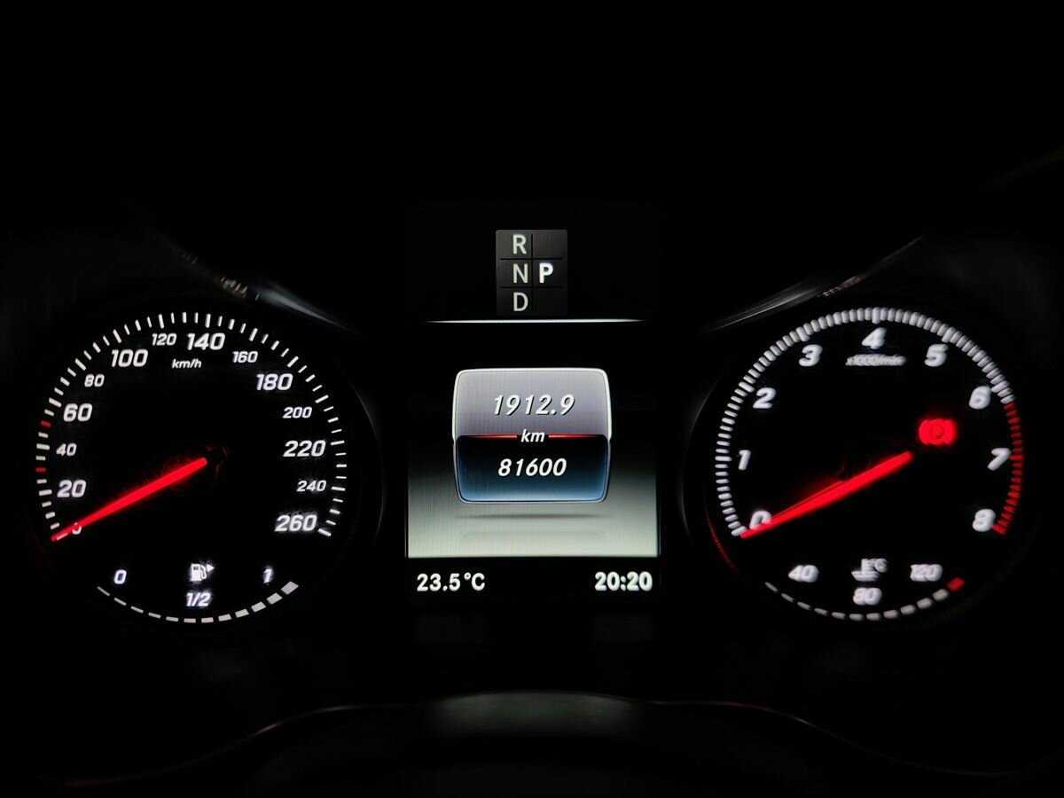 Mercedes-Benz GLC с пробегом — 2017 год. Фото: #15