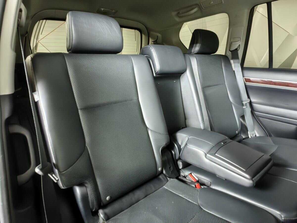 Lexus GX с пробегом — 2014 год. Фото: #12