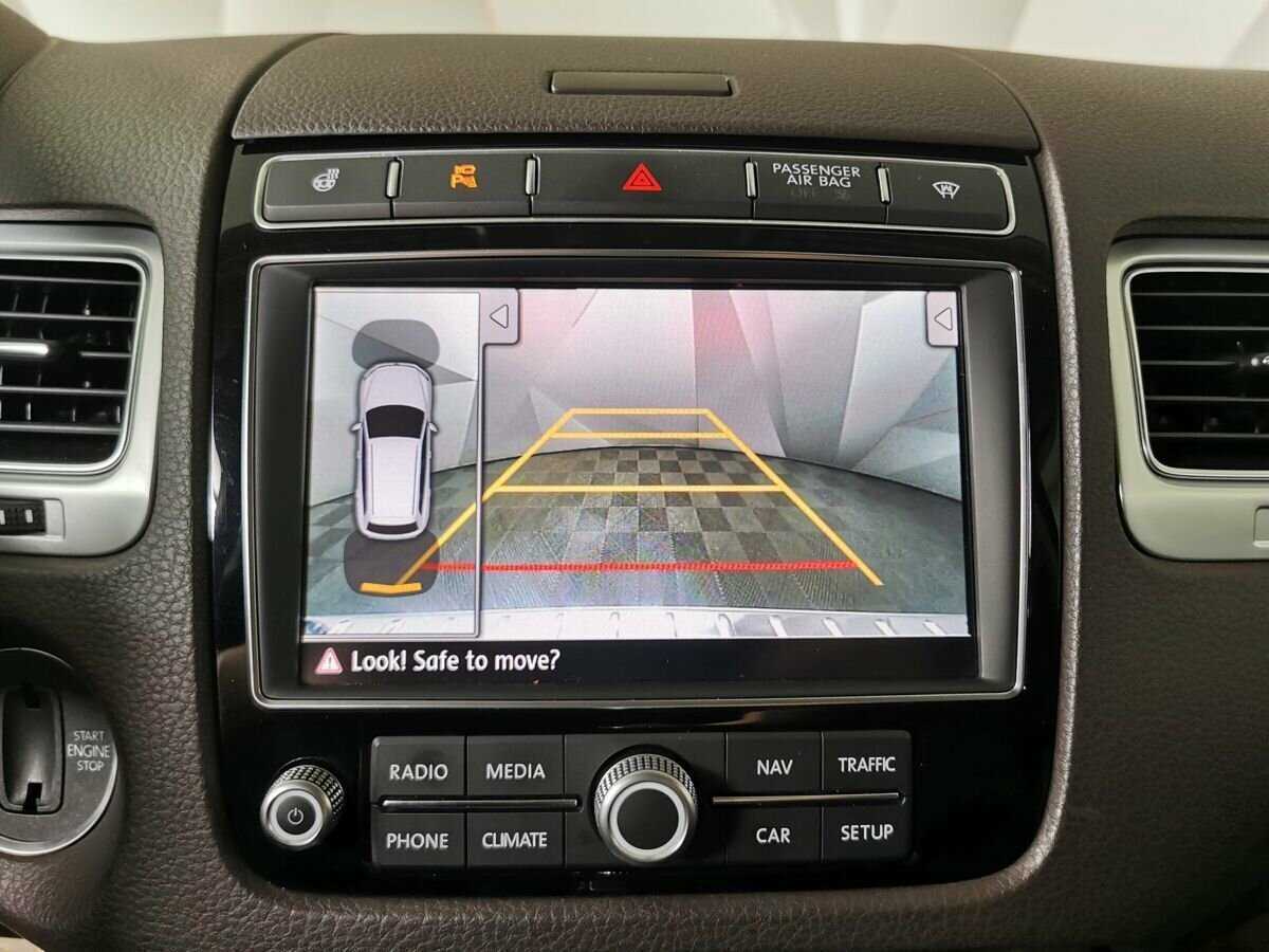 Volkswagen Touareg с пробегом — 2017 год. Фото: #15