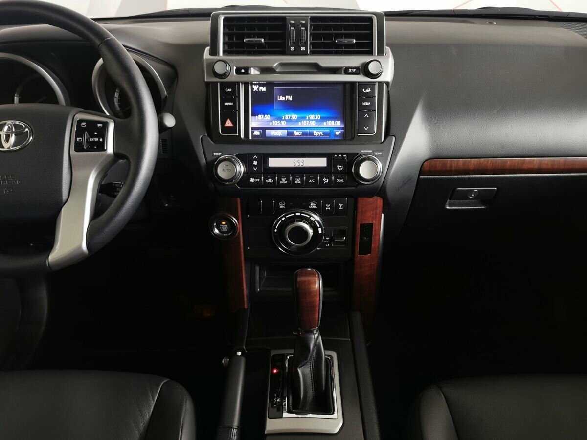 Toyota Land Cruiser Prado с пробегом — 2014 год. Фото: #10