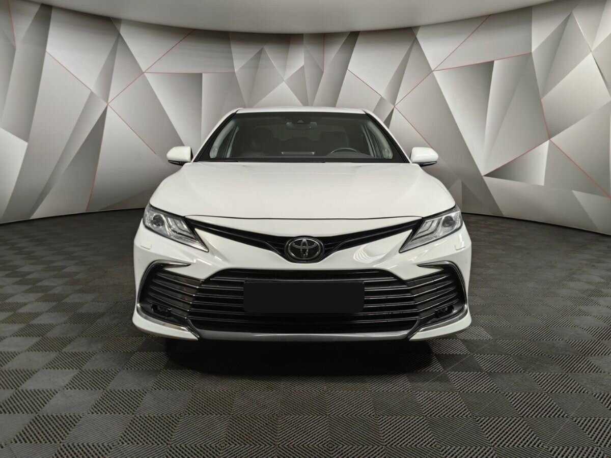 Toyota Camry с пробегом — 2022 год. Фото: #5