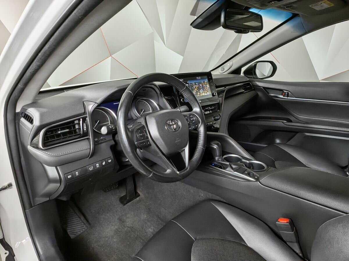 Toyota Camry с пробегом — 2022 год. Фото: #11