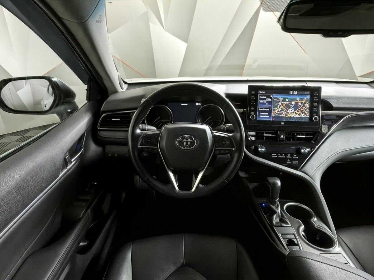 Toyota Camry с пробегом — 2022 год. Фото: #12