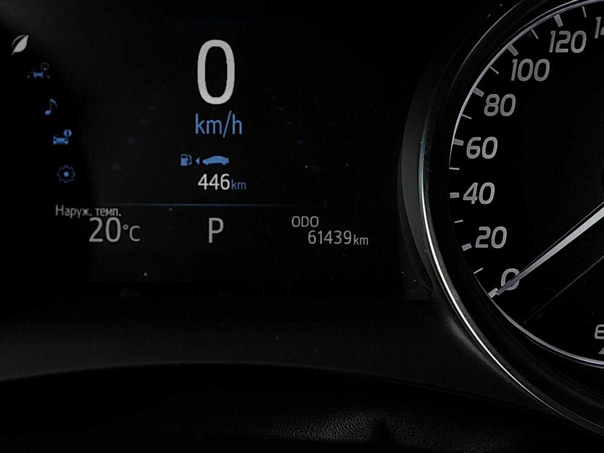 Toyota Camry с пробегом — 2022 год. Фото: #14