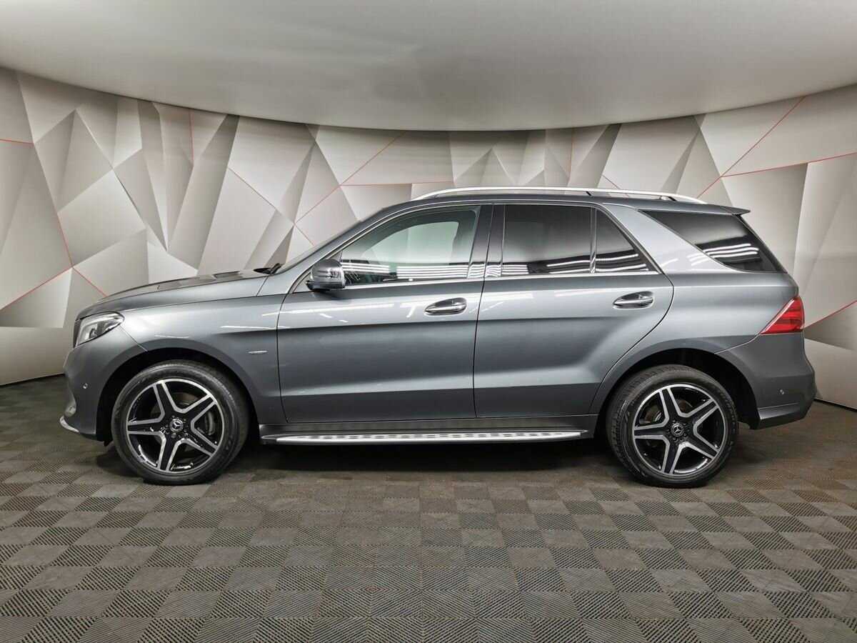 Mercedes-Benz GLE с пробегом — 2018 год. Фото: #4