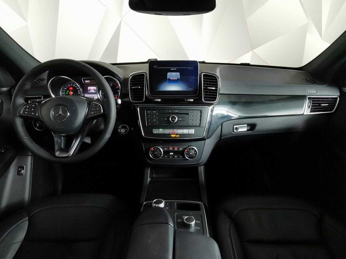 Mercedes-Benz GLE с пробегом — 2018 год. Фото: #9