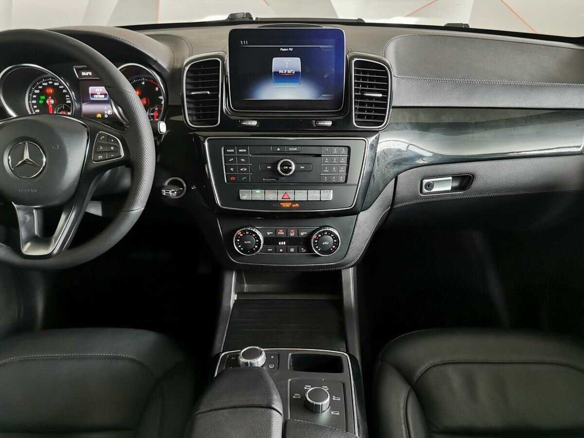 Mercedes-Benz GLE с пробегом — 2018 год. Фото: #10