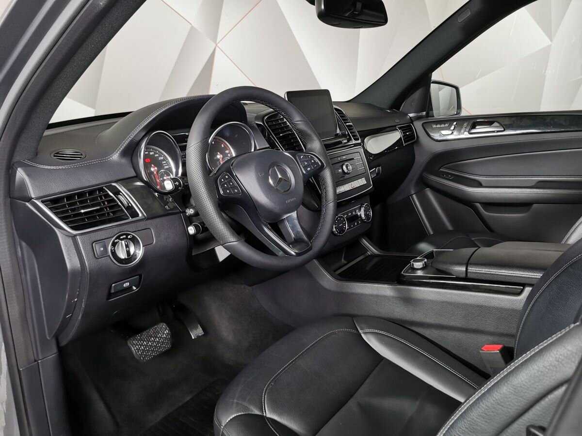 Mercedes-Benz GLE с пробегом — 2018 год. Фото: #13