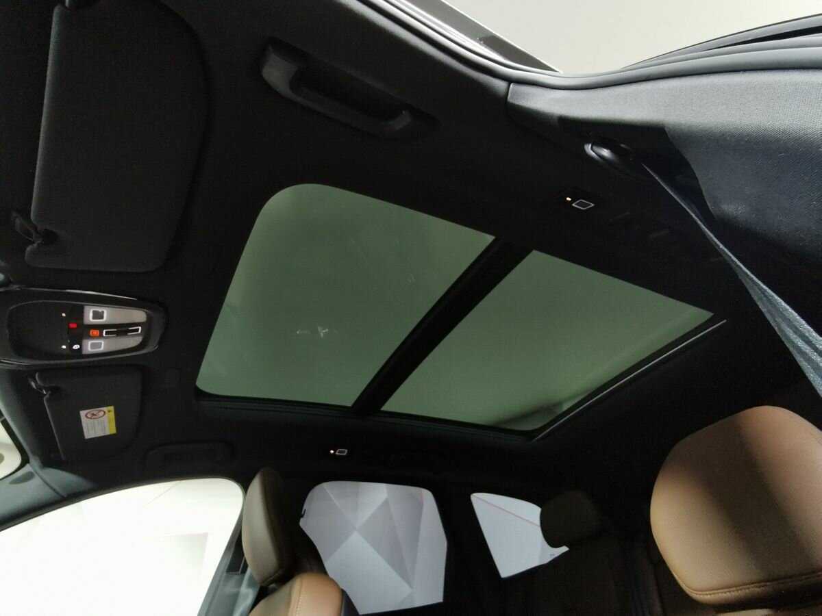 Volvo XC60 с пробегом — 2023 год. Фото: #14