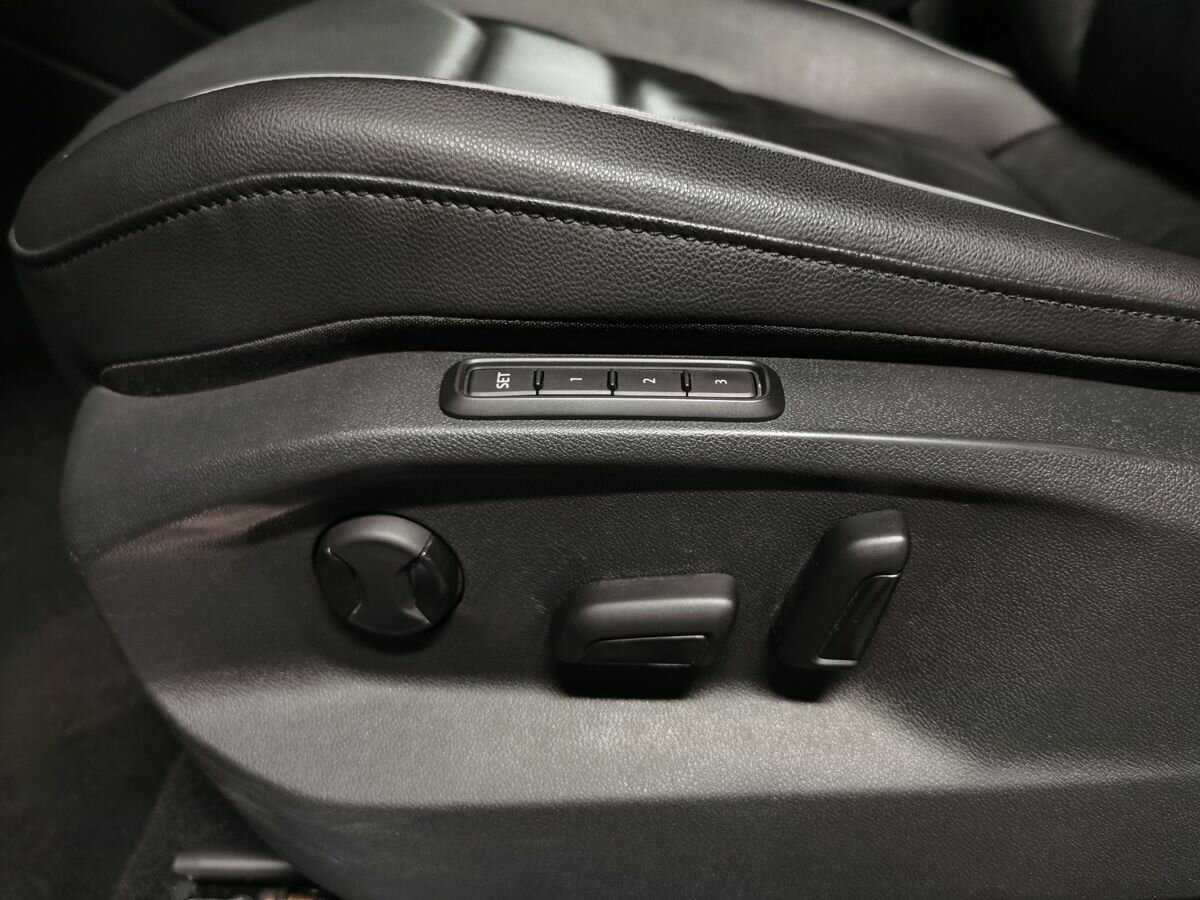 Volkswagen Tiguan с пробегом — 2021 год. Фото: #17