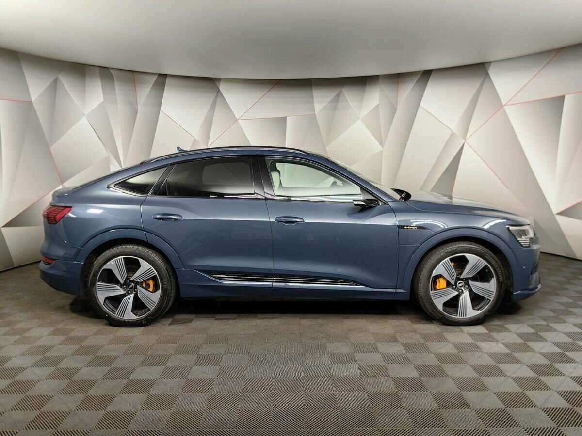 Audi e-tron Sportback с пробегом — 2021 год. Фото: #5