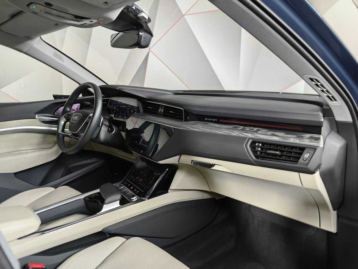 Audi e-tron Sportback с пробегом — 2021 год. Фото: #8