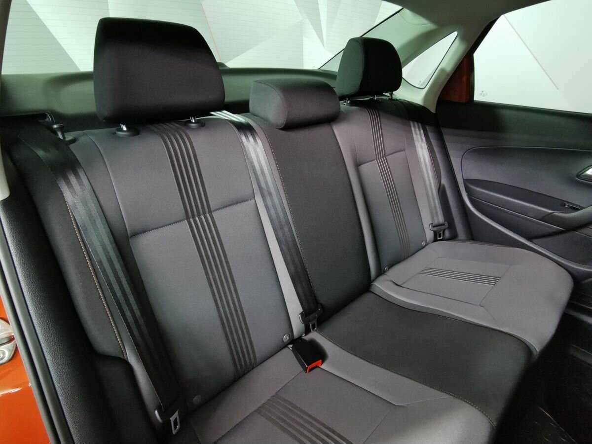 Volkswagen Polo с пробегом — 2016 год. Фото: #12