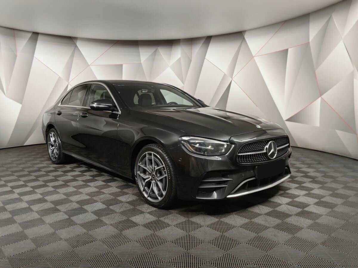 Mercedes-Benz E-Класс с пробегом — 2020 год. Фото: #2