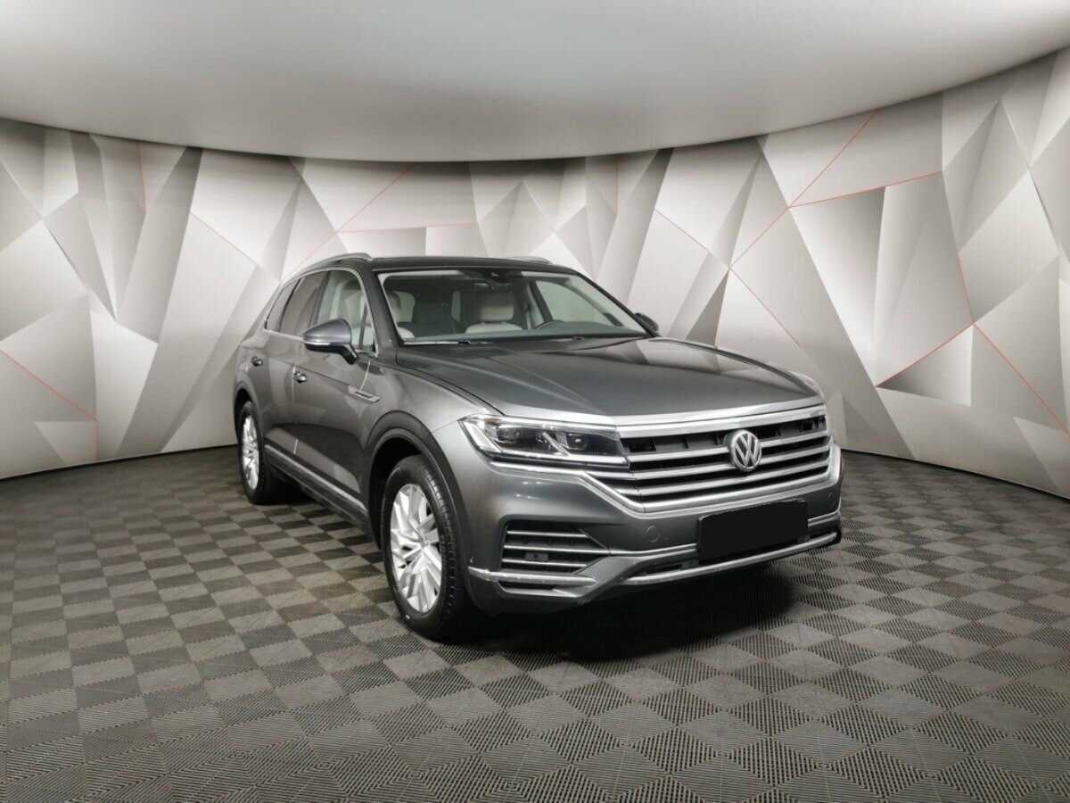 Volkswagen Touareg с пробегом — 2019 год. Фото: #2