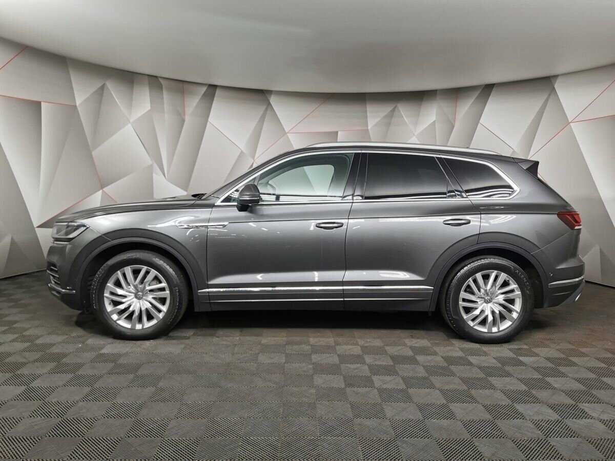 Volkswagen Touareg с пробегом — 2019 год. Фото: #4