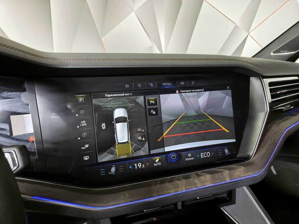 Volkswagen Touareg с пробегом — 2021 год. Фото: #15