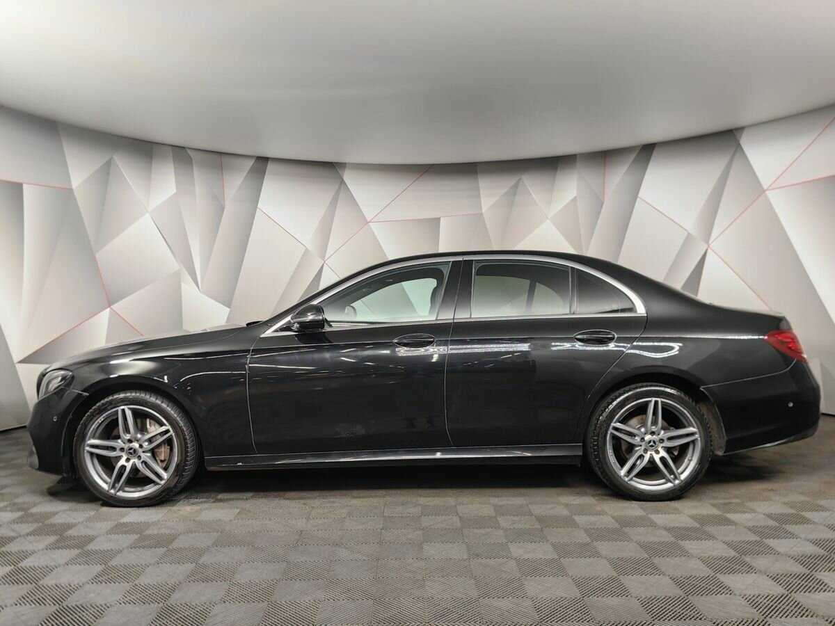 Mercedes-Benz E-Класс с пробегом — 2019 год. Фото: #4