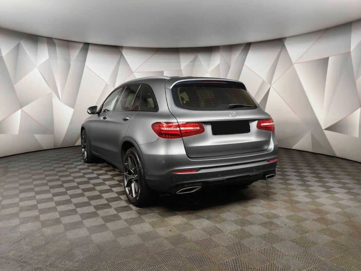 Mercedes-Benz GLC с пробегом — 2018 год. Фото: #3