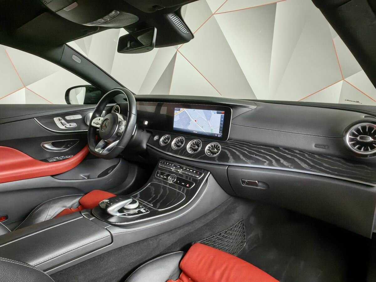 Mercedes-Benz E-Класс с пробегом — 2018 год. Фото: #8