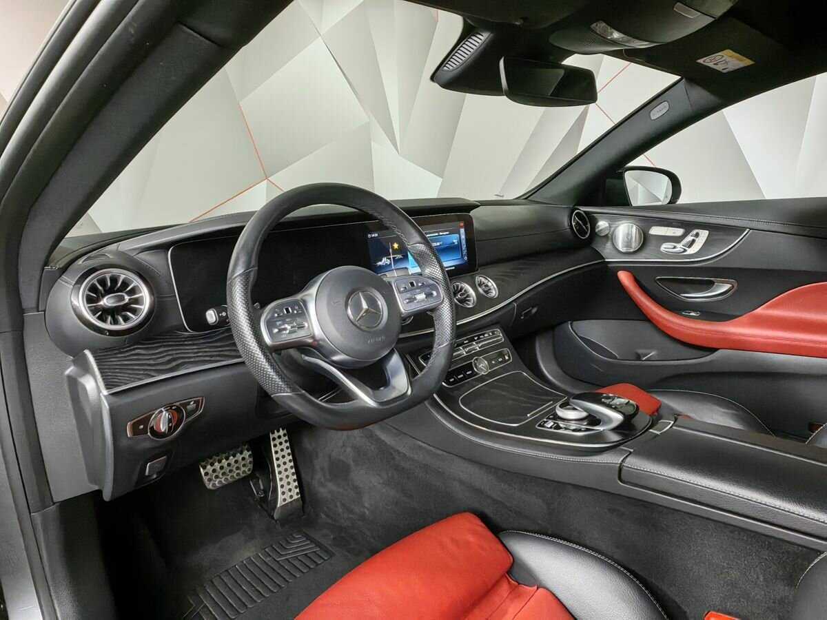 Mercedes-Benz E-Класс с пробегом — 2018 год. Фото: #11