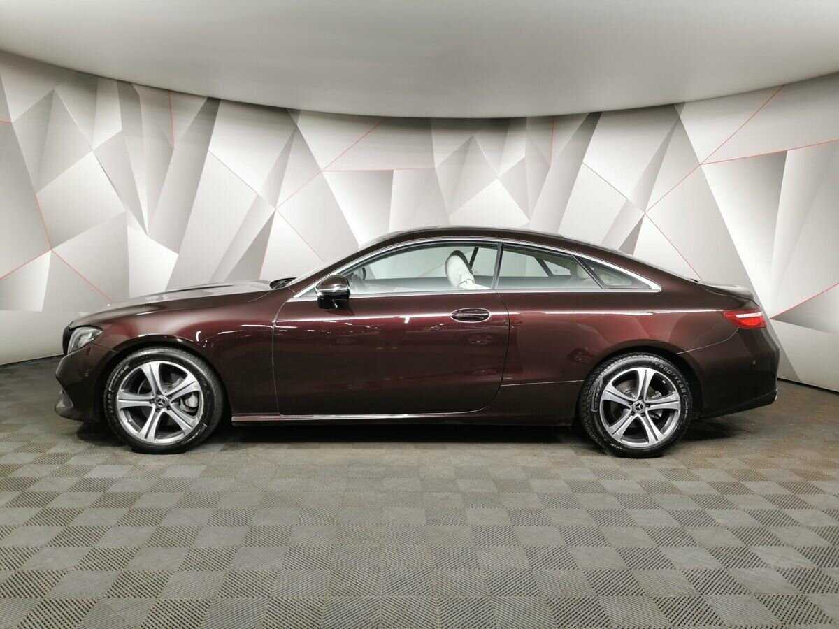 Mercedes-Benz E-Класс с пробегом — 2019 год. Фото: #4