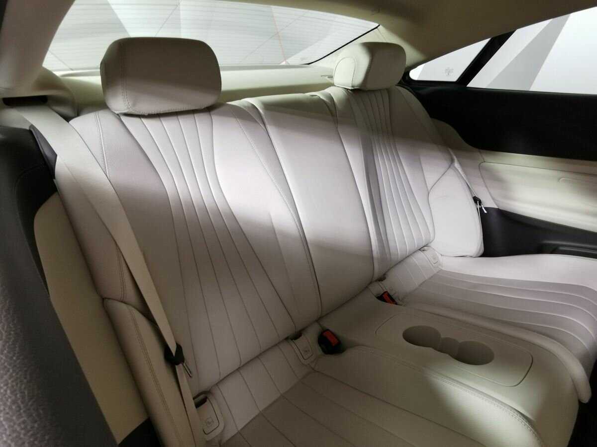 Mercedes-Benz E-Класс с пробегом — 2019 год. Фото: #11