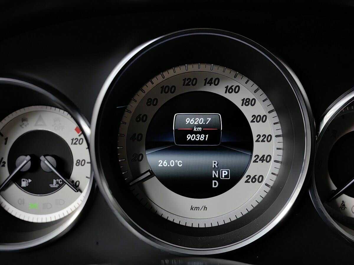 Mercedes-Benz CLS с пробегом — 2017 год. Фото: #16