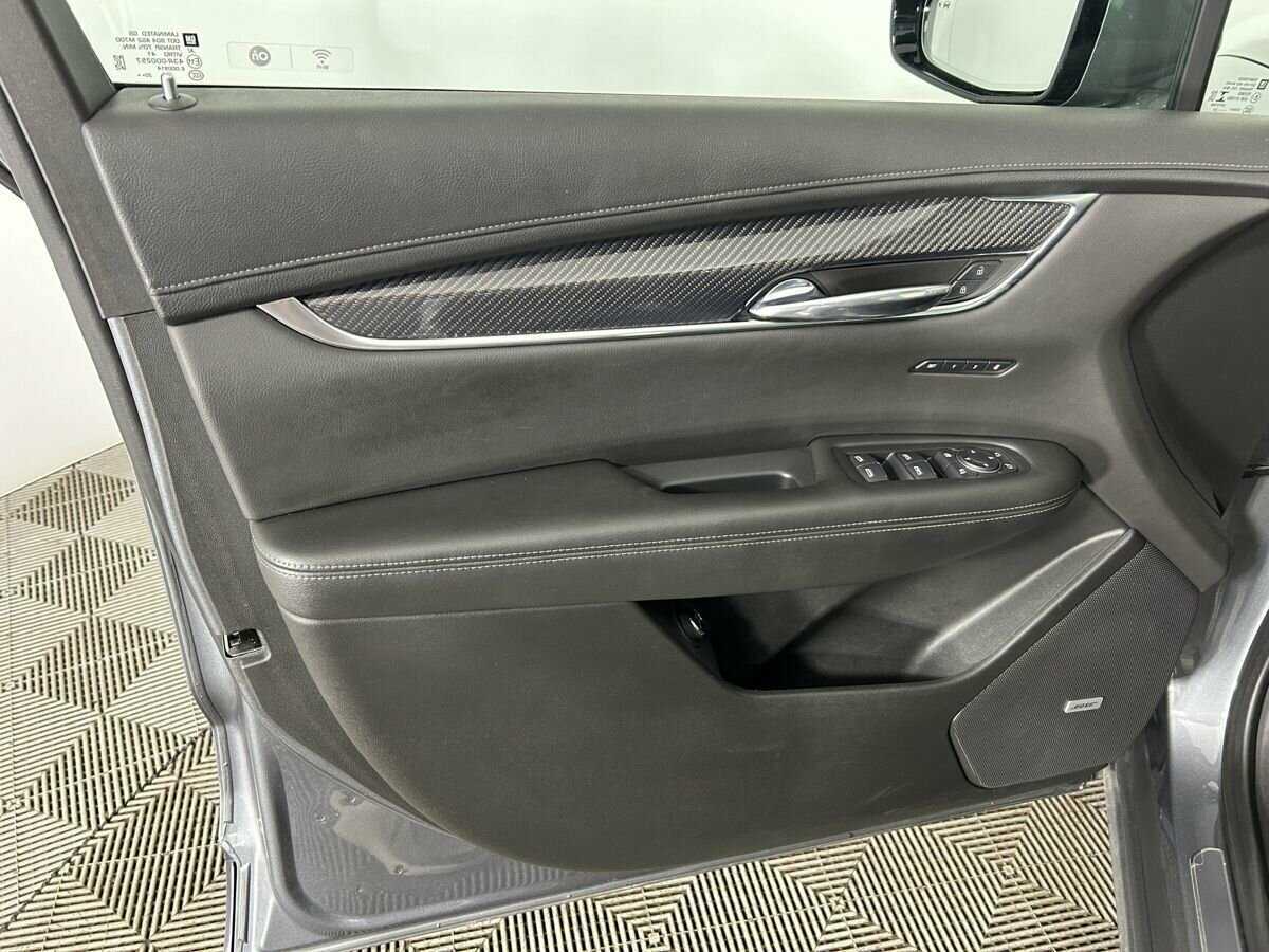 Cadillac XT6 с пробегом — 2021 год. Фото: #6