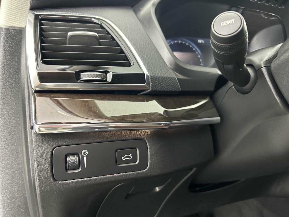 Volvo XC90 с пробегом — 2017 год. Фото: #8
