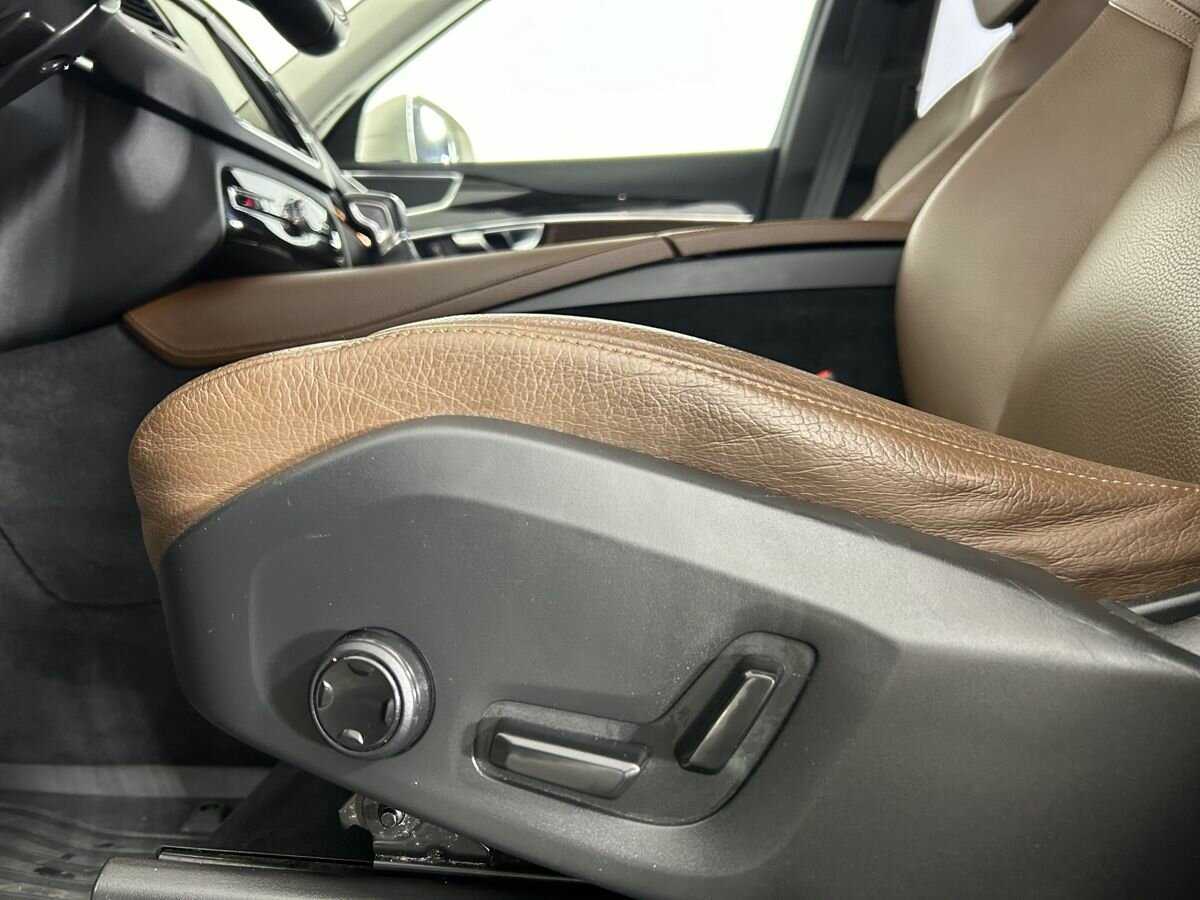 Volvo XC90 с пробегом — 2017 год. Фото: #9