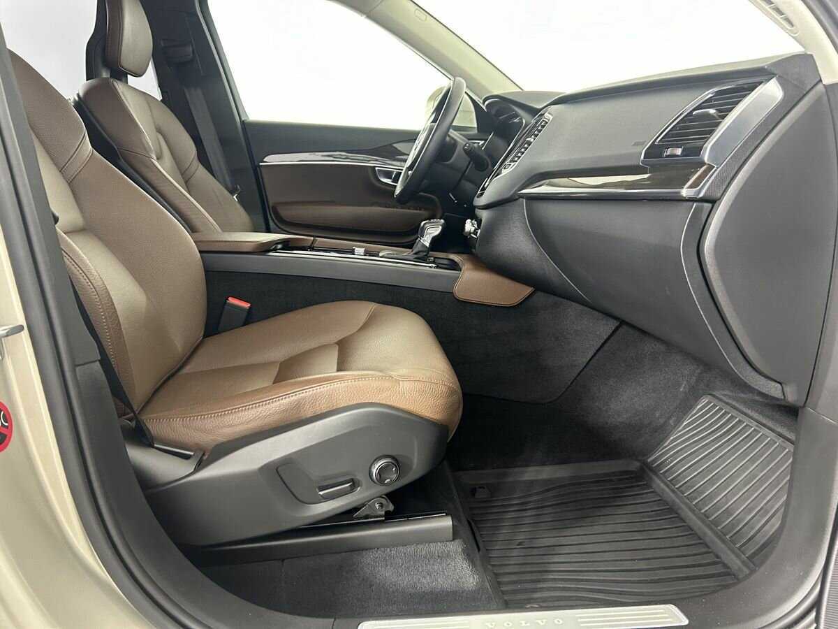 Volvo XC90 с пробегом — 2017 год. Фото: #13
