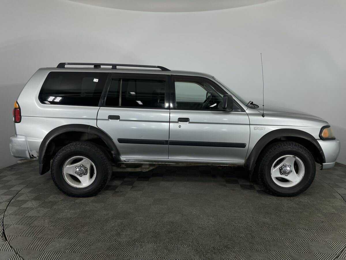 Mitsubishi Montero Sport с пробегом — 2000 год. Фото: #3